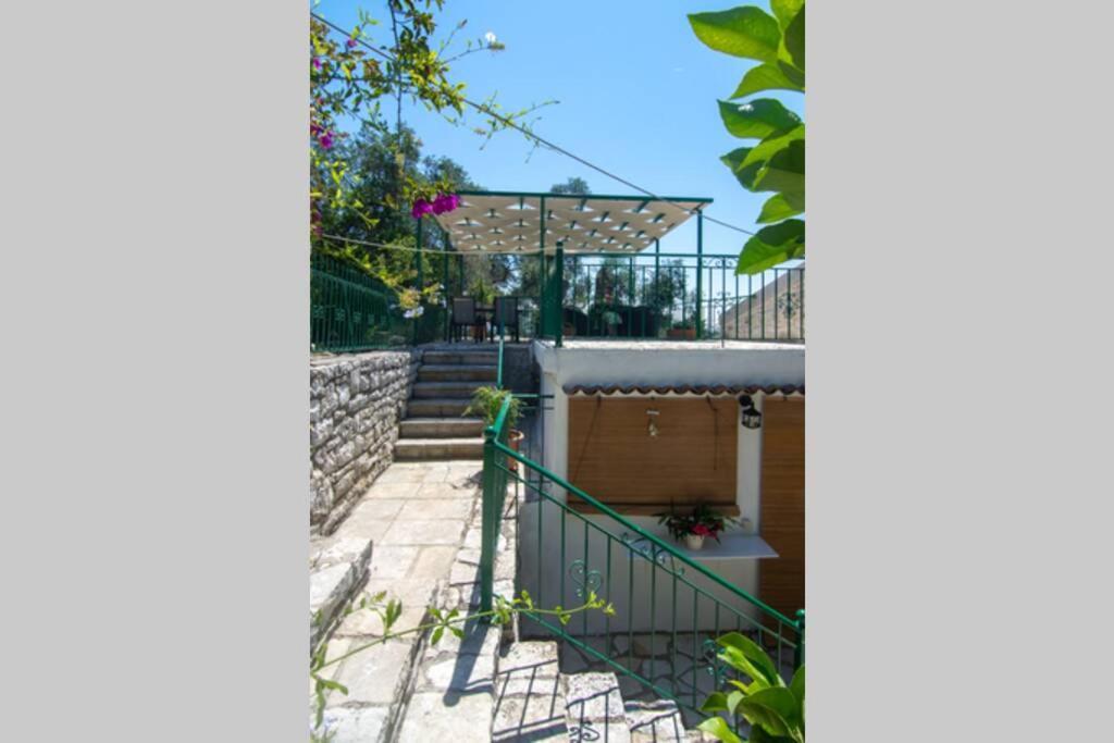 Thanos Cottage Vlachopoulatika Bagian luar foto