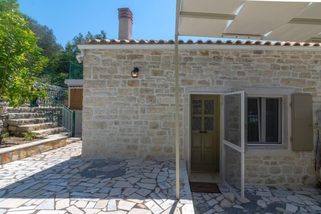 Thanos Cottage Vlachopoulatika Bagian luar foto